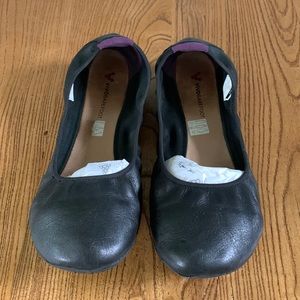 Vivobarefoot 43 Jing Jing black ballet flats